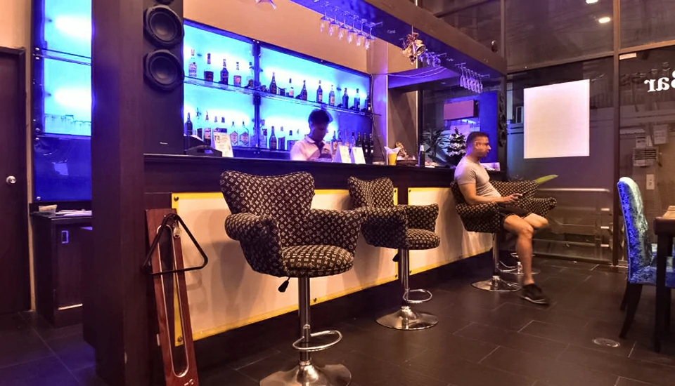 هتل باس سوئیتز نانا بانکوک